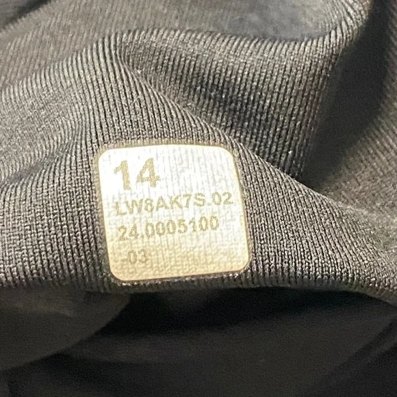 Lululemon lightweight high rise tennis skirt skort size 14 black inseam 3” - Picture 5 of 13